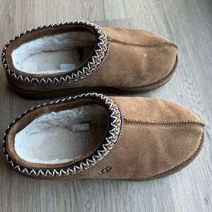 UGG Women Tasman Size 8 Slip-Ons
